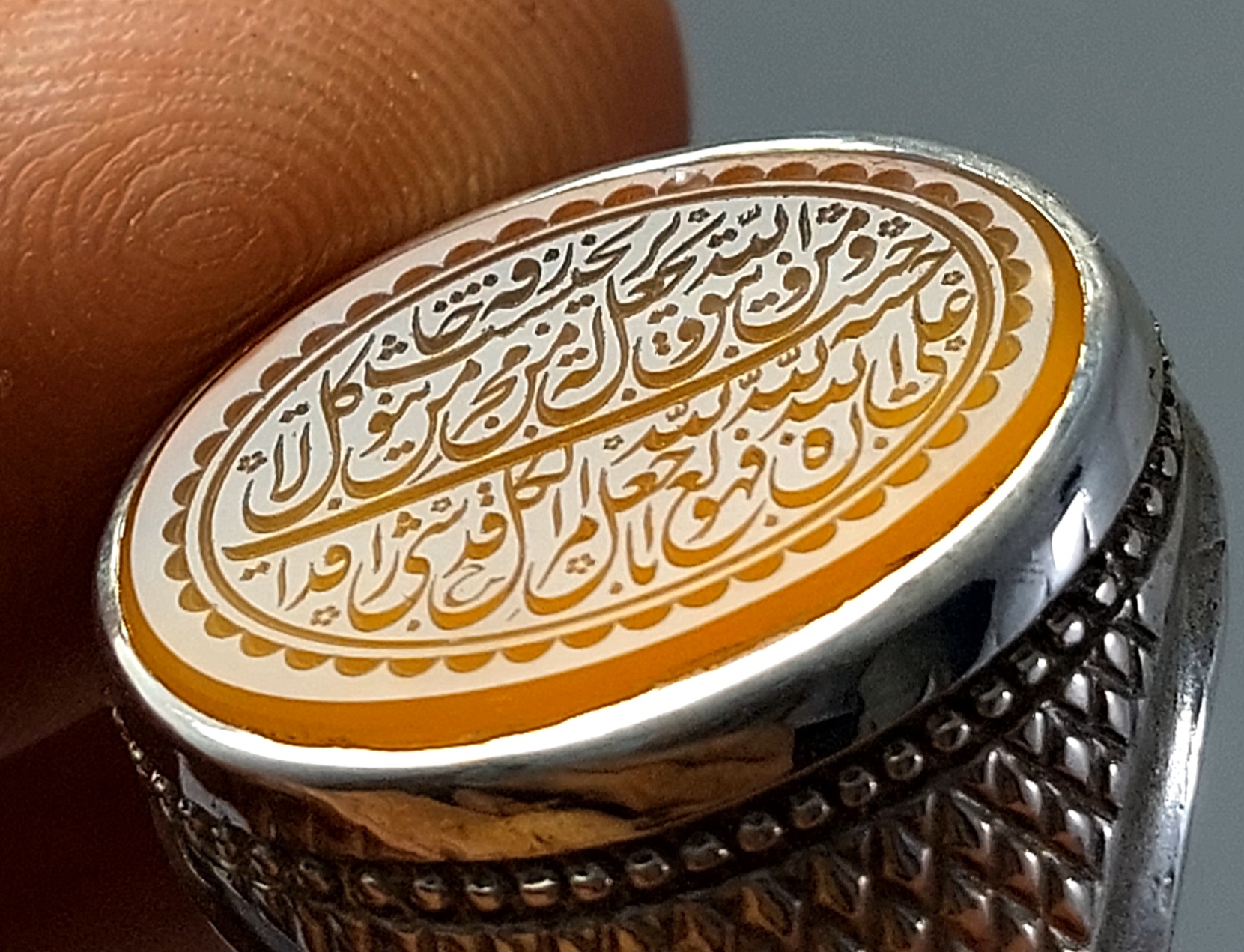 انگشتر نقره عقیق یمنی با حکاکی آیه و من یتق الله