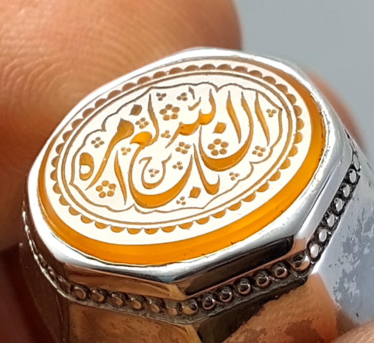 انگشتر نقره عقیق یمنی با حکاکی ان الله بالغ امره