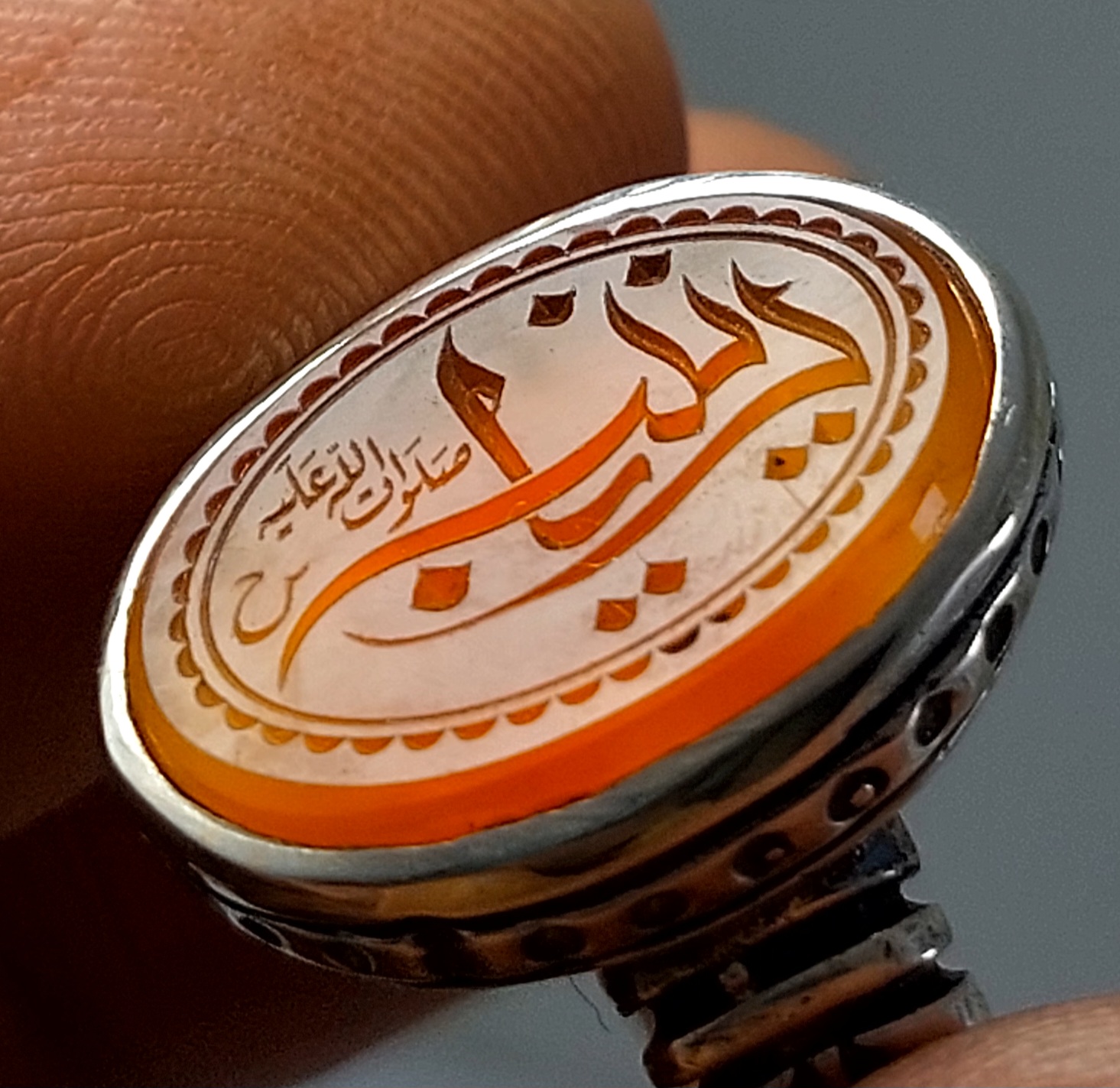 انگشتر نقره عقیق یمنی با حکاکی یا زینب س
